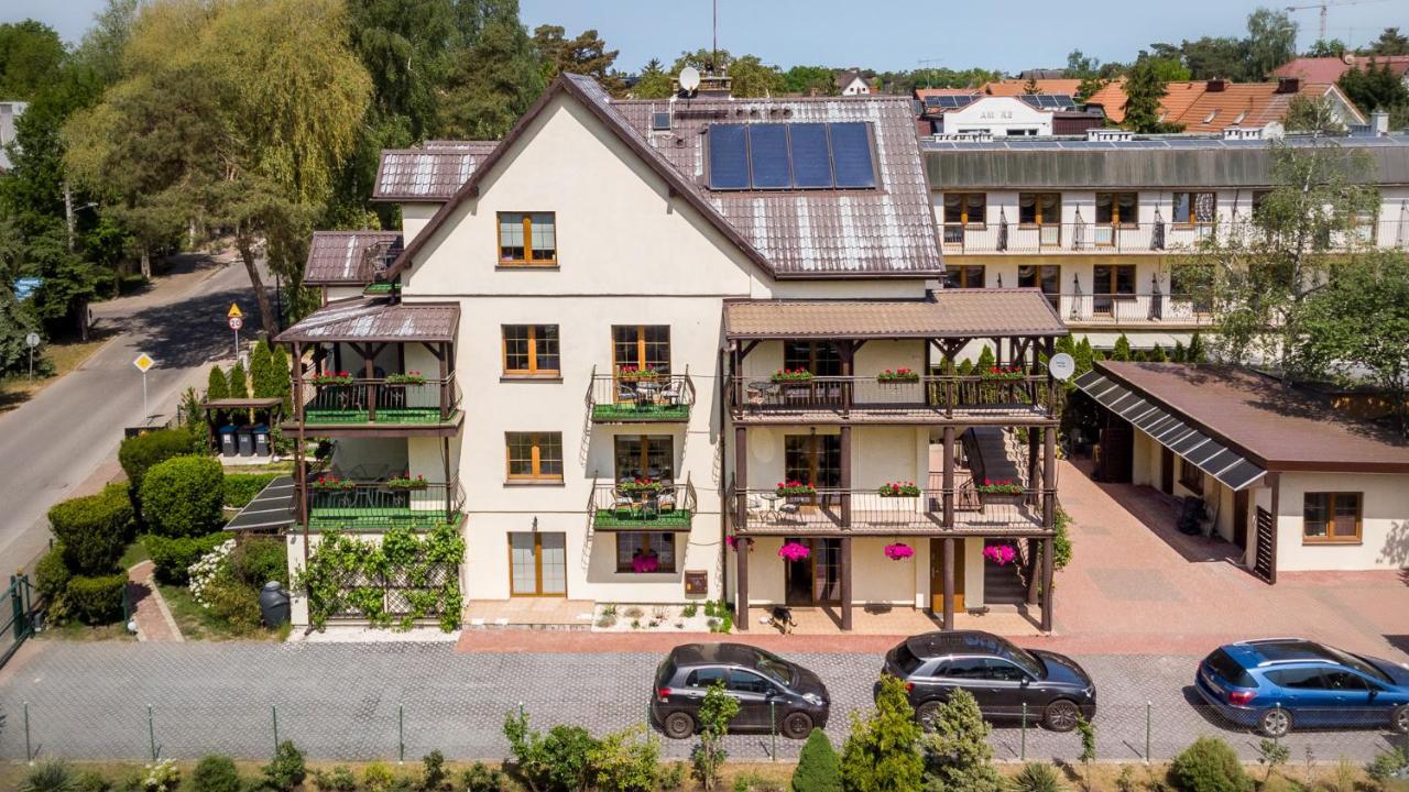 Sun&Wine Hotel Pobierowo Bagian luar foto